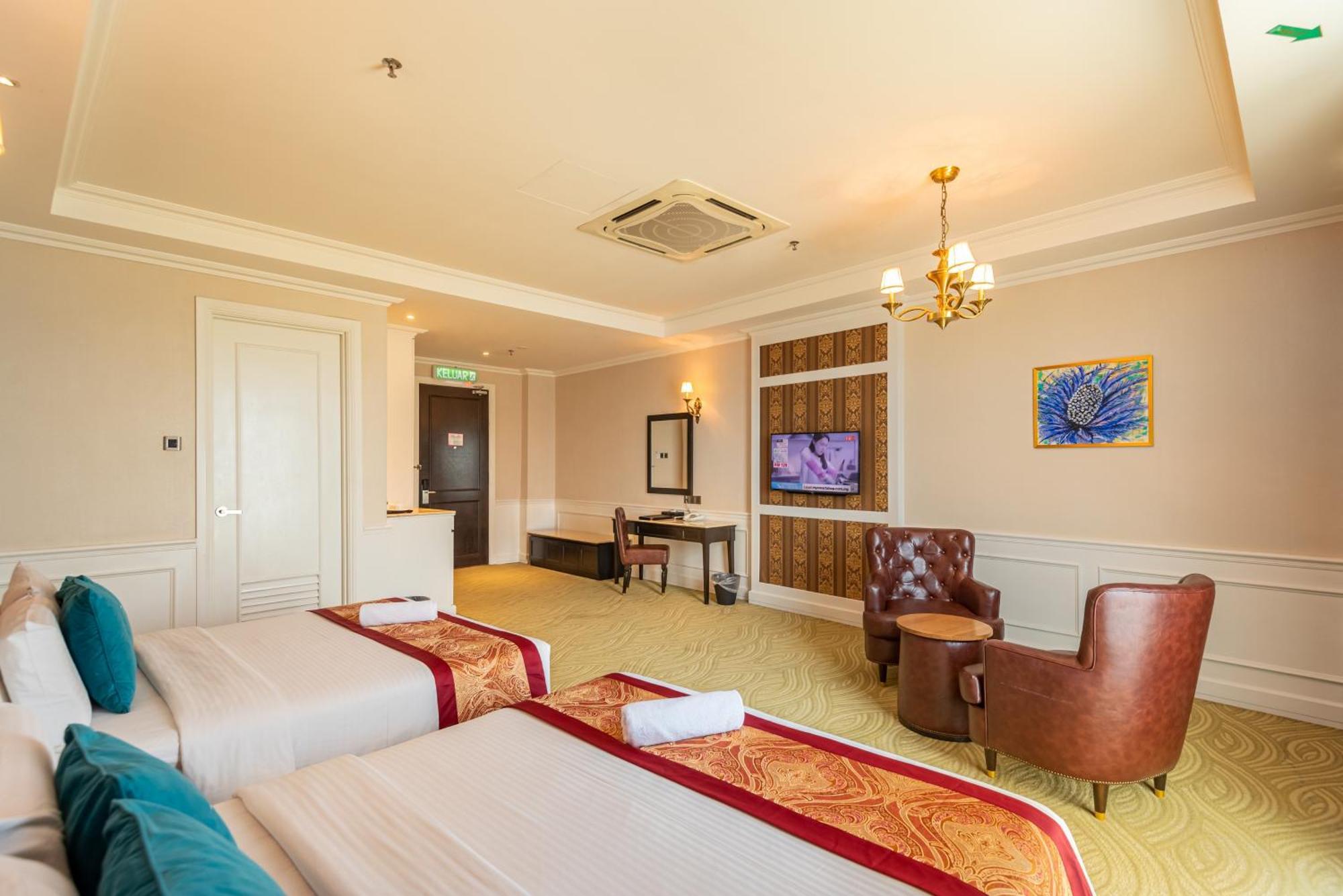 Tasik Villa International Resort Port Dickson Exterior photo Deluxe Room